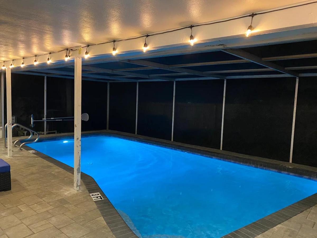 Spacious 5 Bedrooms 3 Bathrooms Family-Friendly Home With Heated Salt Pool Clearwater Exterior foto